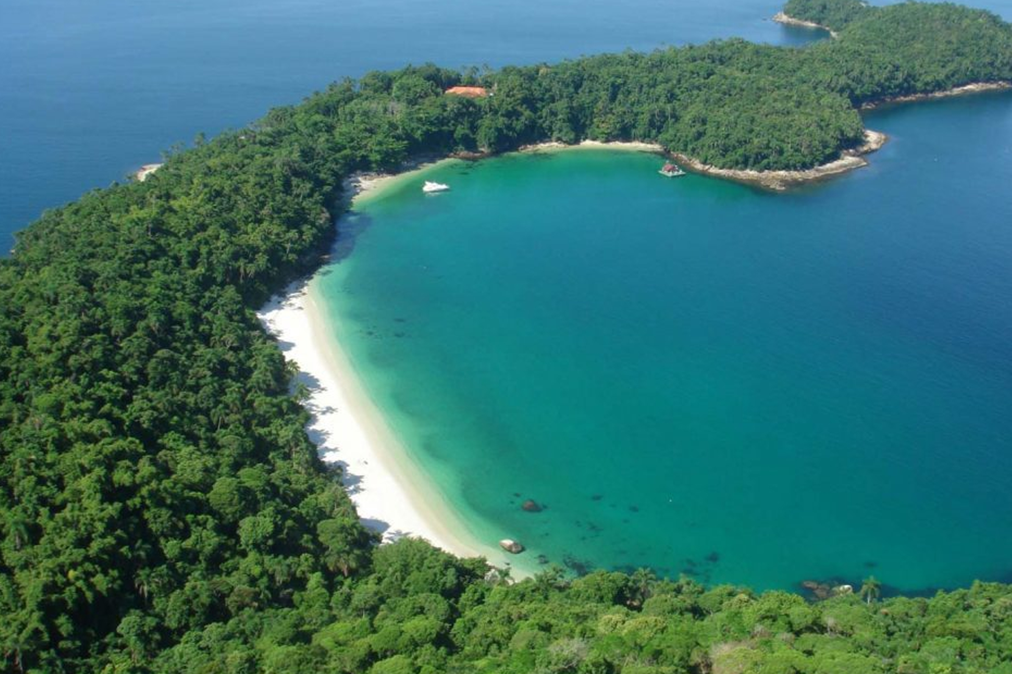 Navegando: Ilha da Gipóia – Angra dos Reis.