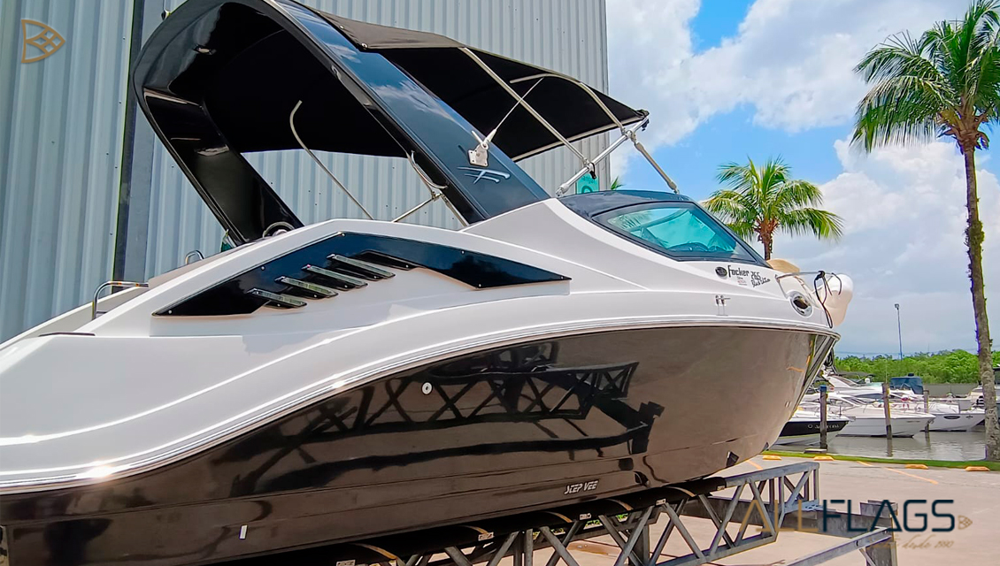 Lancha Focker 265 Black Edition - Imagem 3