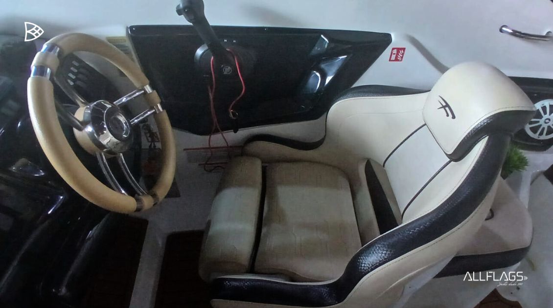 Lancha Focker 242 GTC - Imagem 10