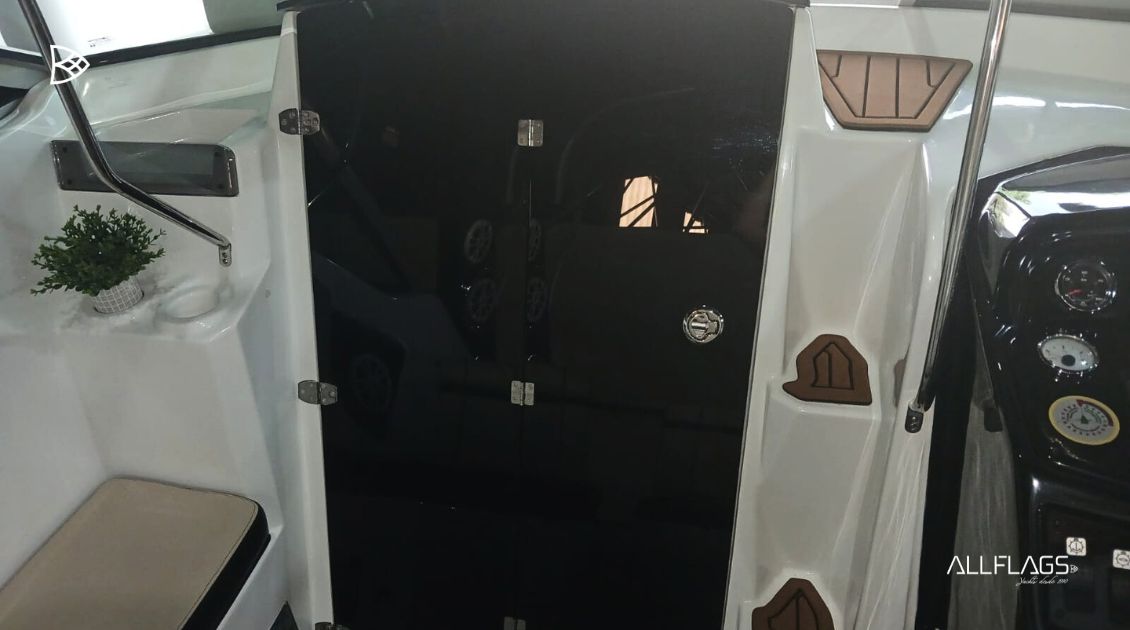 Lancha Focker 242 GTC - Imagem 13