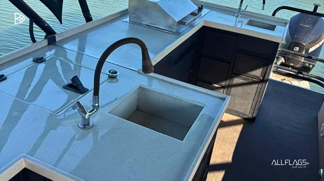 Pontoon VCAT Aurora 900 NG - Imagem 13