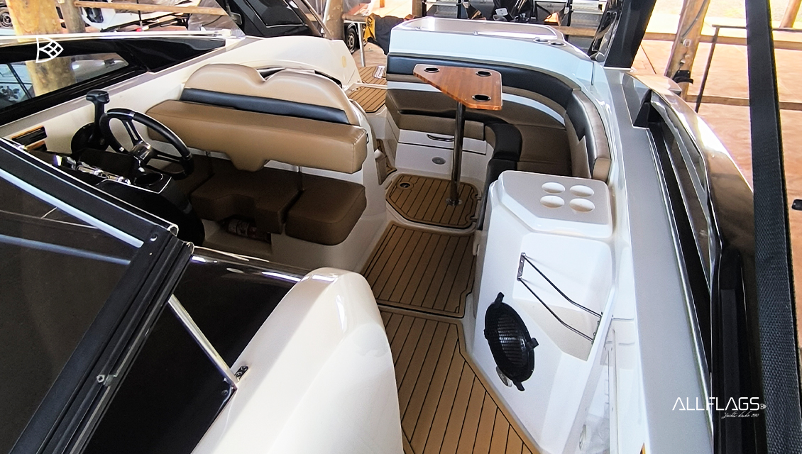 Lancha NX 250 - Imagem 8