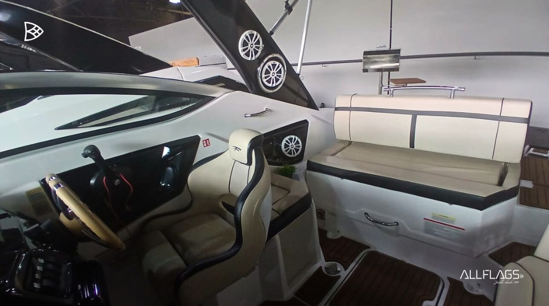 Lancha Focker 242 GTC - Imagem 7