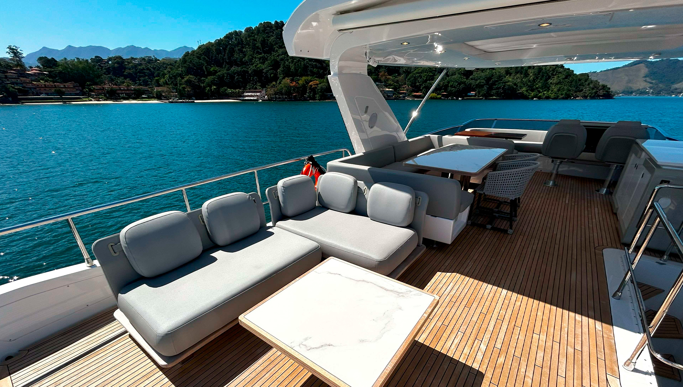 Azimut 74 - Imagem 23
