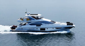 Azimut 83