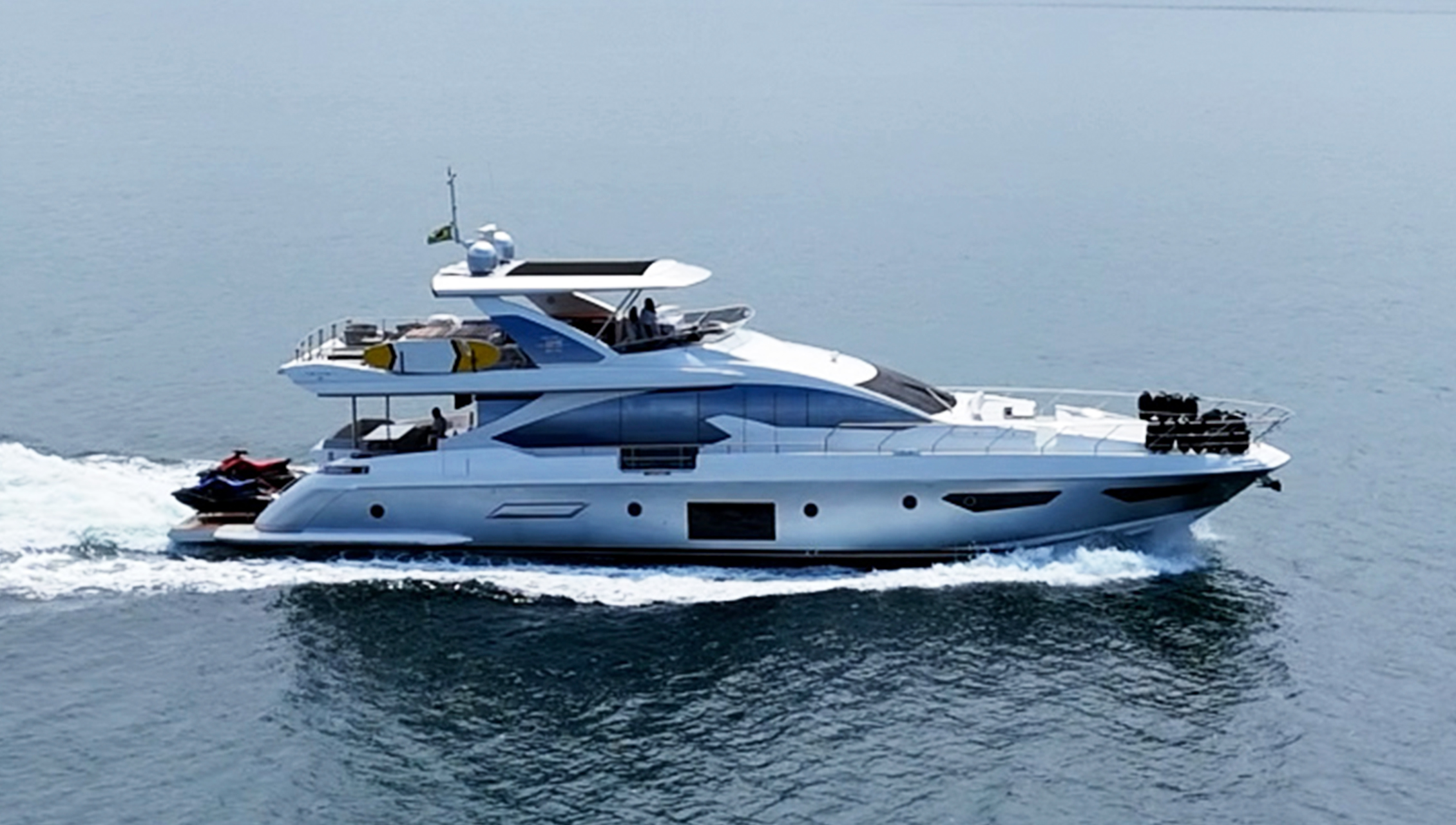 Azimut 83