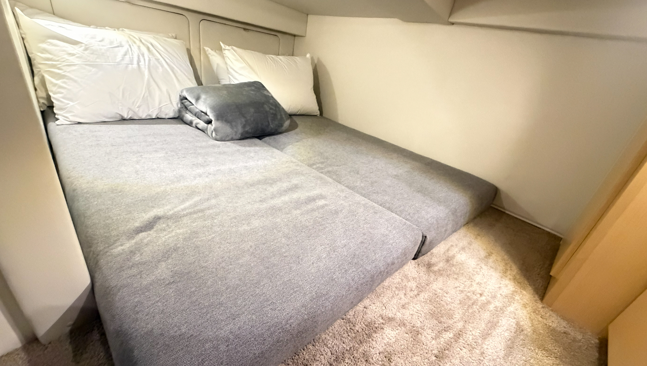 Bayliner 350 - Imagem 18