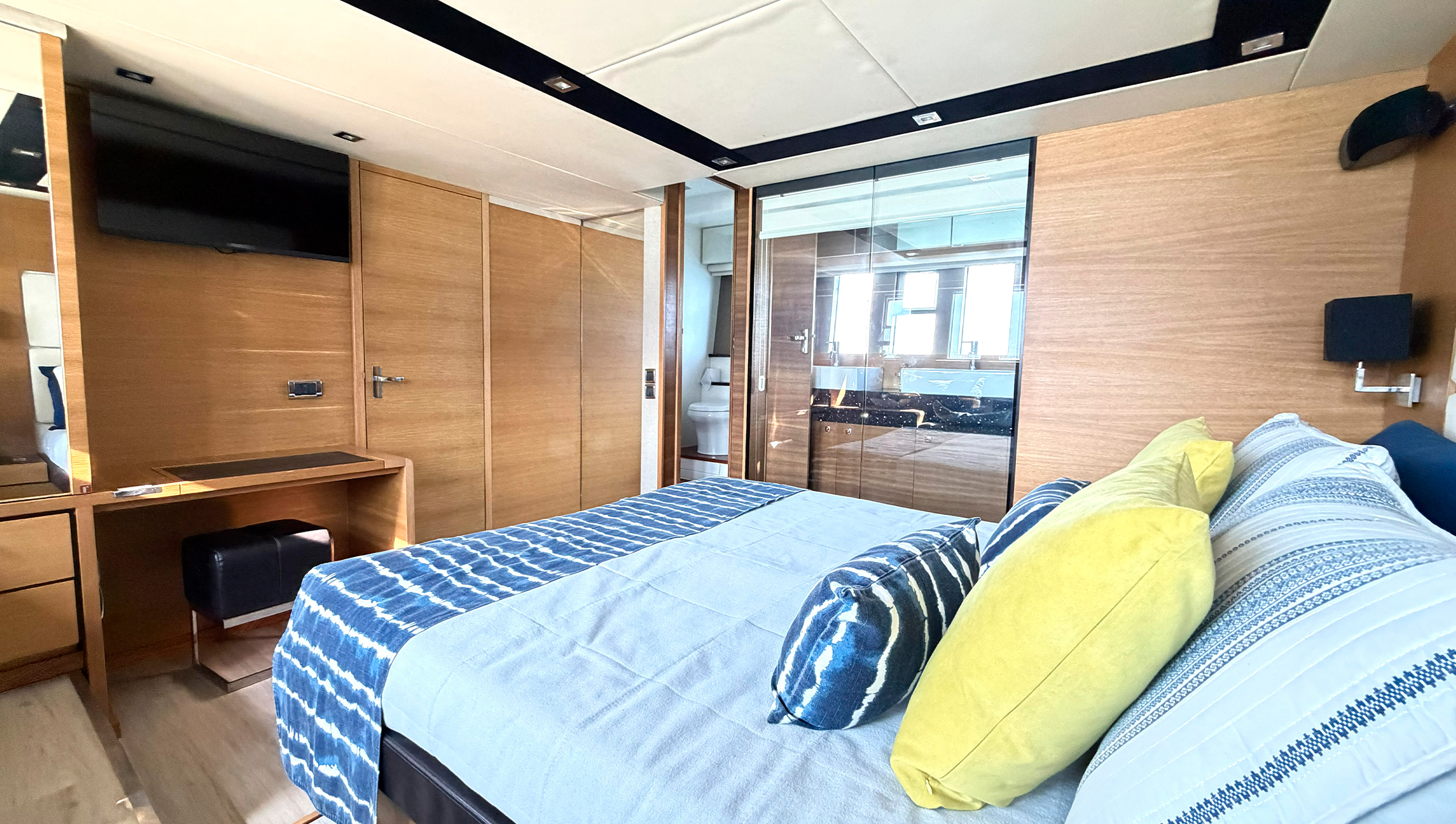 Fairline Squadron 65 - Imagem 16